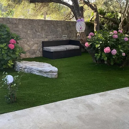 Villa Sophisticated And Chic With Pool