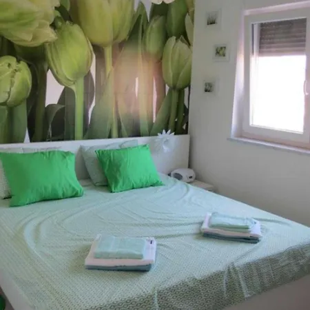 Sophisticated And Chic With Pool Vila Krk Town